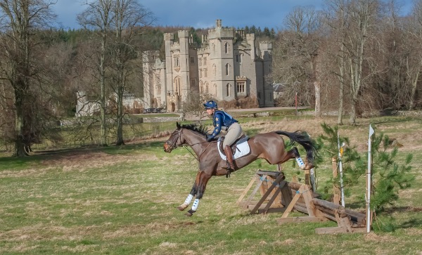 DUNS CASTLE HUNTER TRIAL Part 1