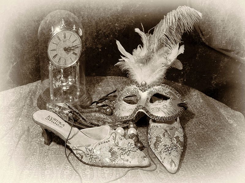 Evening accessories
