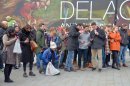 Busker's Crowd