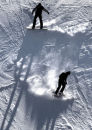 Piste shadows
