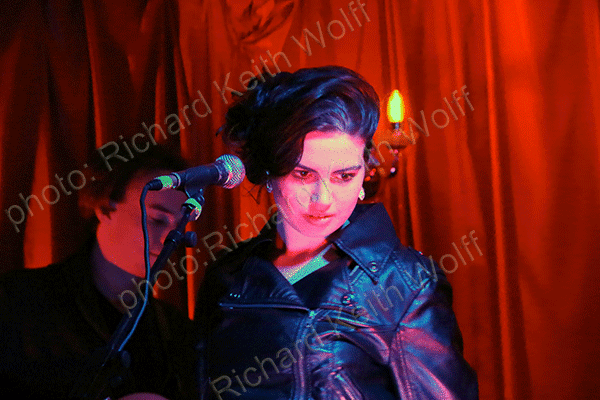 Helen Poulter band