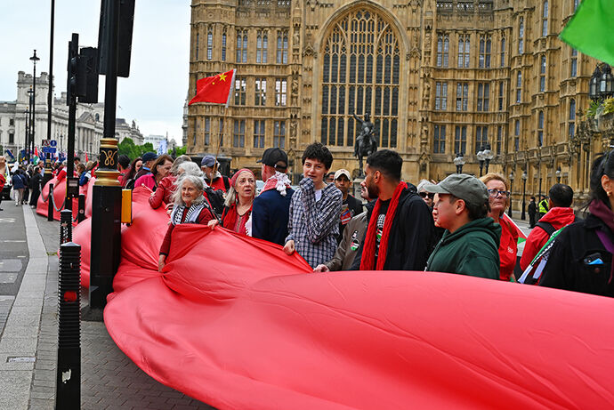 Red Line around Parliament