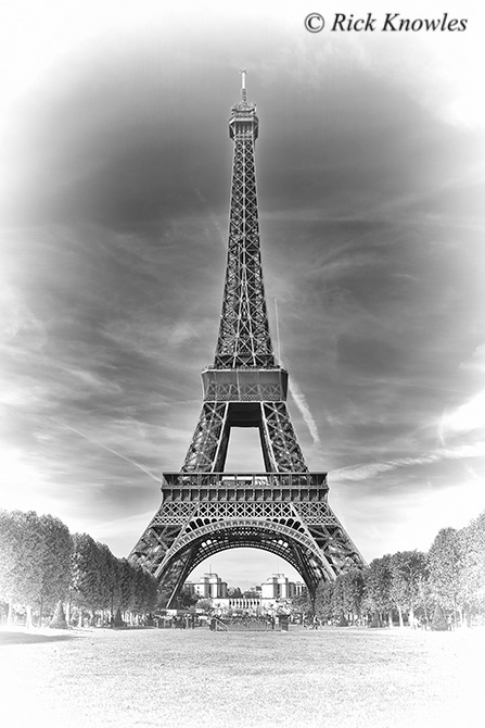 Eiffel Tower Black and White