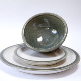 Dinner Set with dinner plate, side plate and bowl