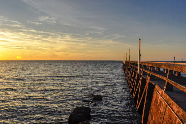 Grandcamp Maisy Harbour's Bridge(reviewed version)