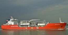 CORAL METHANE LPG Tanker (9404584) Ow-Anthony Veder Blt-Stoczina Gdynia Poland 2009 LOA 386 Ft (117 Mts) Dwt-5953 Southampton Water Hampshire UK 2025 Order Number GT-152