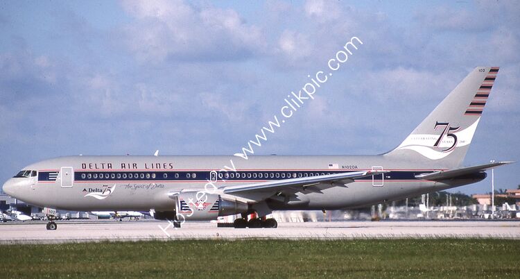 BOEING 767-232 Delta Airlines N102DA (22214) Miami International Apt Florida USA 2002 Order Number RB189