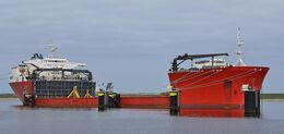 Ref HOS-7 Trustee Heavy Lift Ship Port Of Rotterdam Holland 2016 (C)RLT Aviation And Maritime Images 2018 opt
