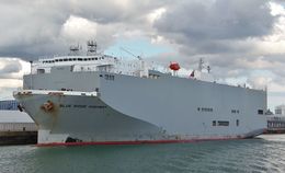 Ref VCR65 Blue Ridge Highway Truck & Vehicle Carrier Southampton Docks Hampshire Gt Britain 2017 (C)RLT Aviation And Maritime Images 2018 opt