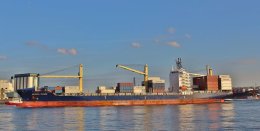 Ref GCT-27 Georgia Trader Geared Container Ship Entering The Port Of Rotterdam Holland 2017 (C)RLT Aviation And Maritime Images 2018