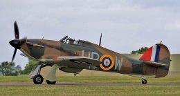 Ref HHR33 Hawker Hurricane 1 R4118 G-HUPW RAF Private Owners Cotswold Airport (Kemble Aerodrome) Gloucestershire Gt Britain 2010 (C)(RLT Aviation And Maritime Images 2018
