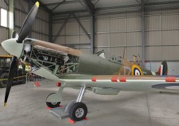 Ref SPR1 Supermarine Spitfire MK1A AR213 G-AIST RAF/Spitfire-The One Cotswold(Kemble) Airport Gt Britain 2010 (C)RLT Aviation And Image Libraries 2018