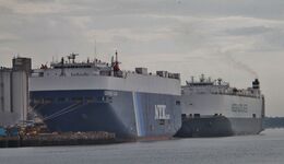 Vehicle & Truck Carriers CENTAURUS (9284740) Ow-NYK Line Japan & HOEGH ASIA (919876) Hoegh Autoliners Norway Port Of Southampton Hampshire UK 2023 Order No VCR332