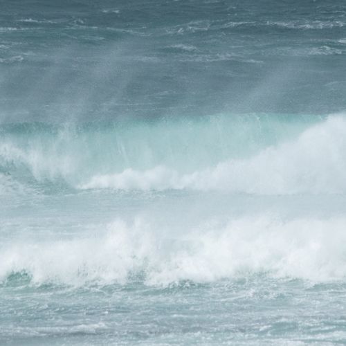 CRASHING WAVES
