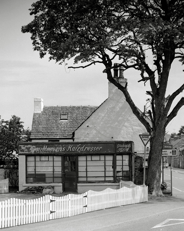 4 Gentlemen's Hairdressers, Newtonmore