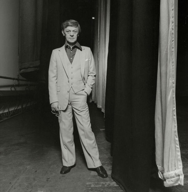 Hunter, Russell. Actor, 1976