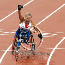 Hannah Cockcroft winning T34 gold