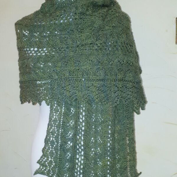 Fern Shawl in Hand Spun