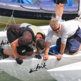 Etchells hand over1