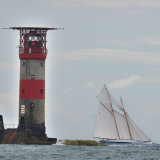 Elenora heading past the Needles to Bridge End bouy.