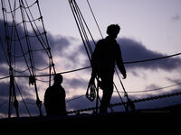 De-rigging