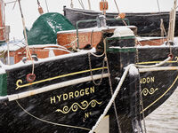 Hydrogen snow