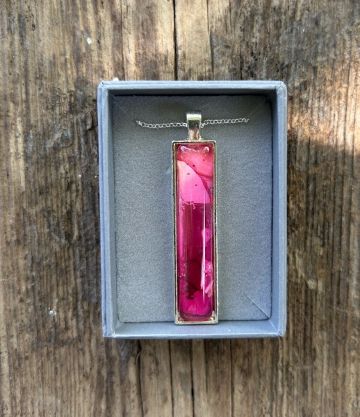 Pink long pendant