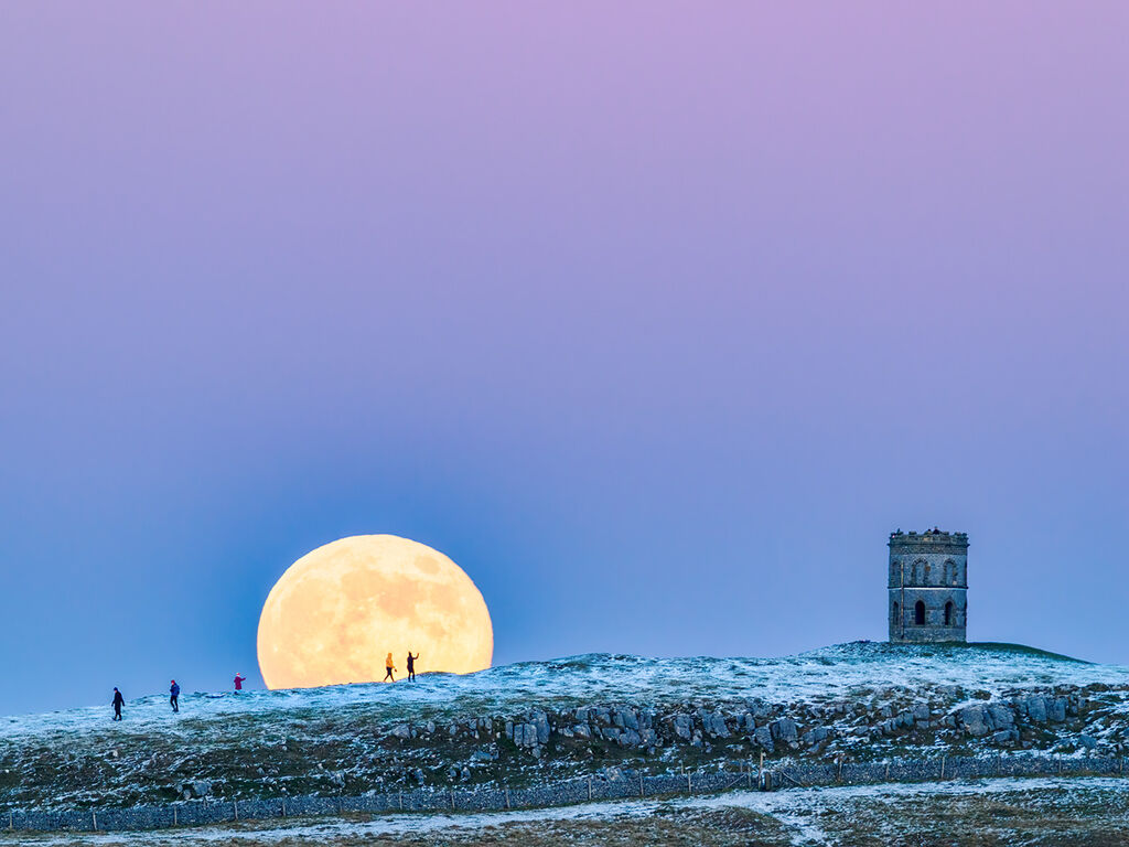 100. Wolf moon rising at Solomon's Temple