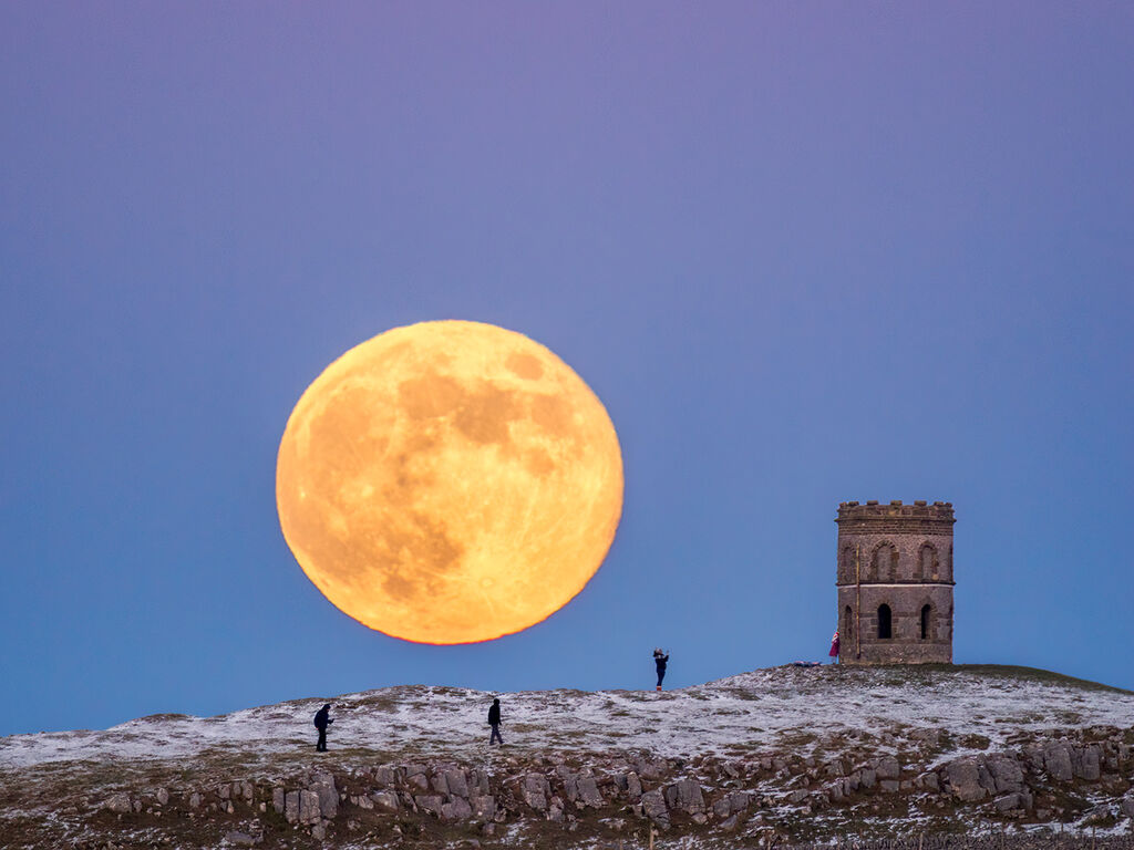101. Wolf moon at Solomon's Temple
