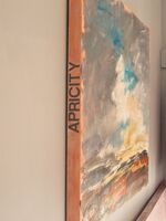 Text left Apricity