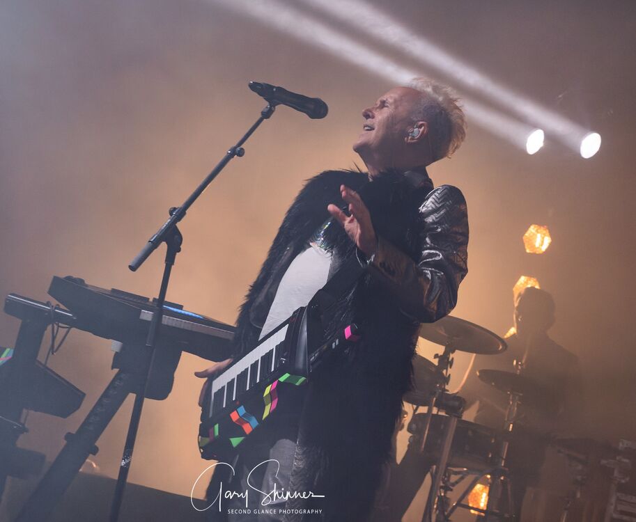 Howard Jones 30