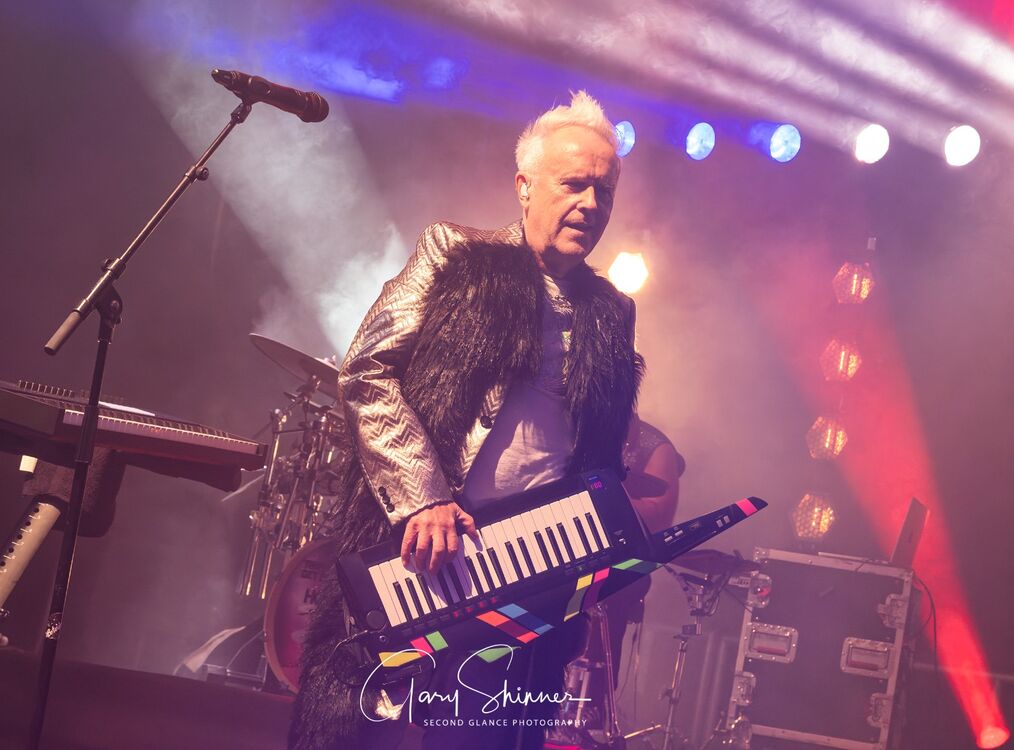 Howard Jones 35