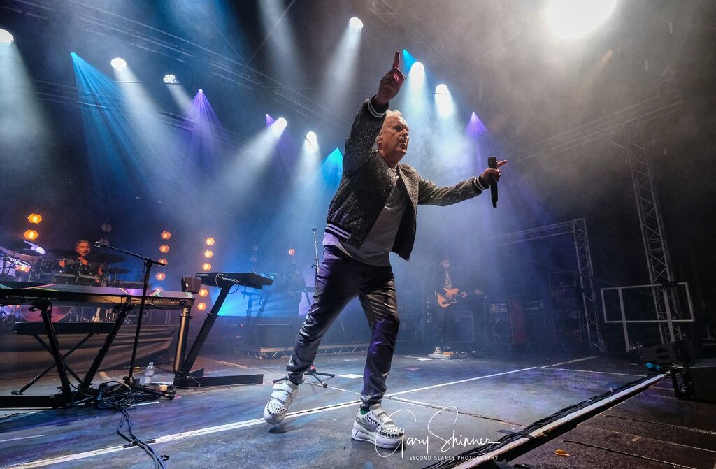 Howard Jones 51