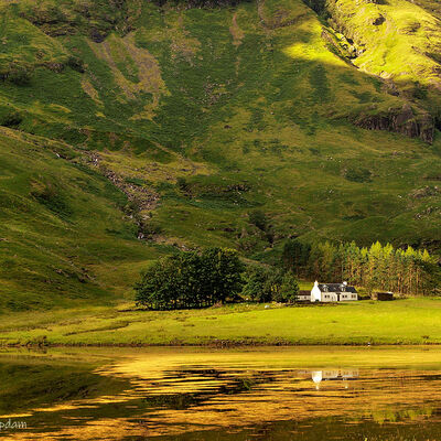 Golden morning in Glencoe