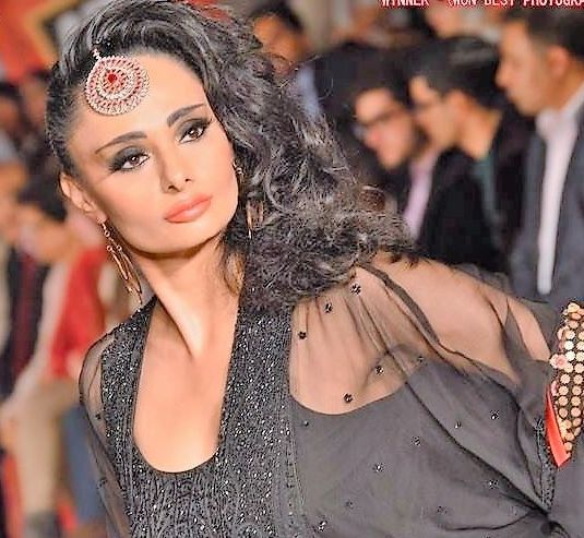 Pakistan Fashion Week - Sonya Battla