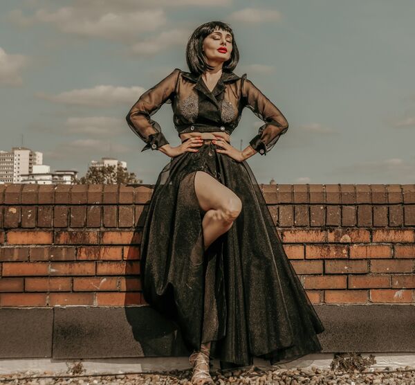 Dee Izmail Couture