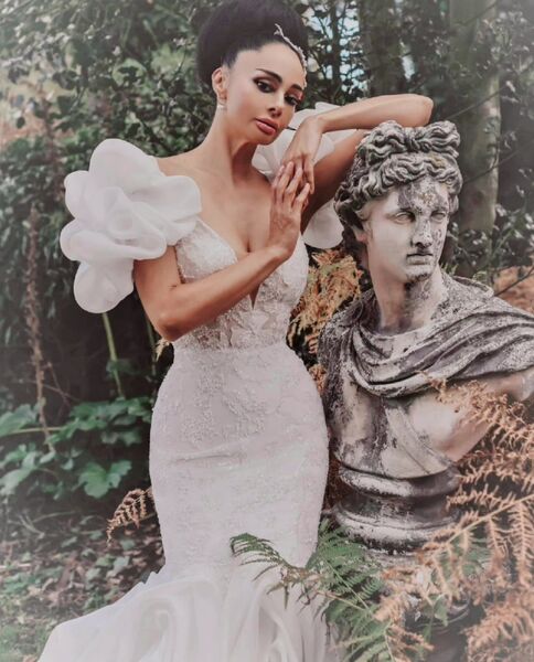 Dando London Bridals