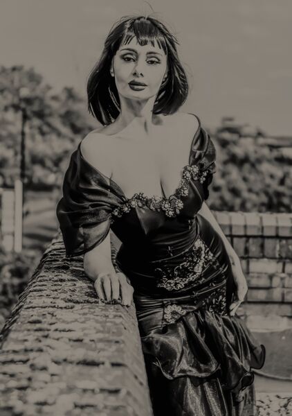 Dee Izmail Couture