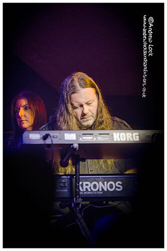 MOSTLY AUTUMN - THE ROBIN 2, BILSTON 22/12/24