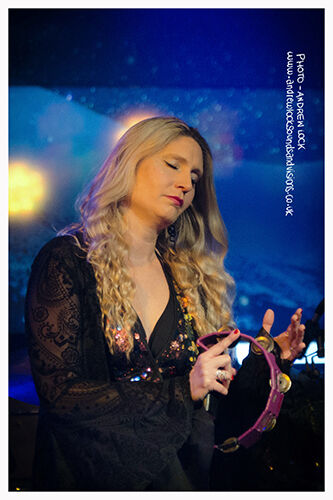 MOSTLY AUTUMN - THE ROBIN 2, BILSTON 22/12/24