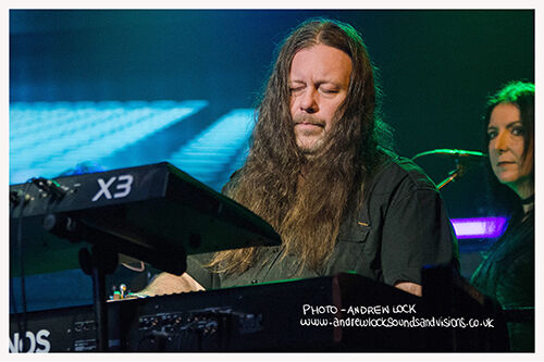 MOSTLY AUTUMN - THE ROBIN 2, BILSTON 22/12/24