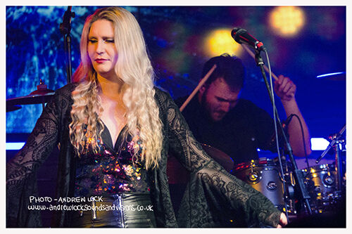MOSTLY AUTUMN - THE ROBIN 2, BILSTON 22/12/24
