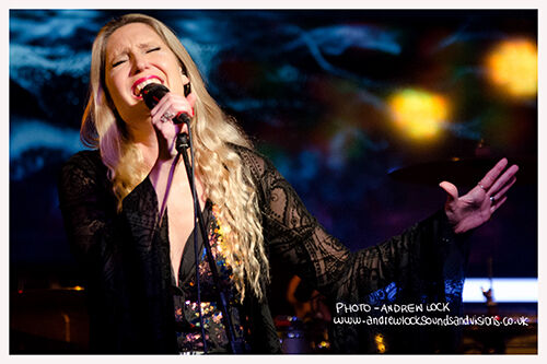 MOSTLY AUTUMN - THE ROBIN 2, BILSTON 22/12/24