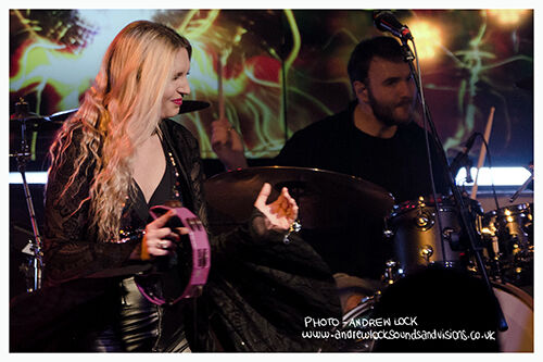 MOSTLY AUTUMN - THE ROBIN 2, BILSTON 22/12/24