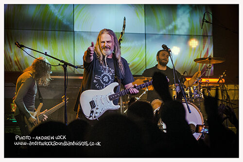 MOSTLY AUTUMN - THE ROBIN 2, BILSTON 22/12/24