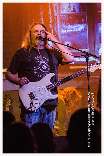 MOSTLY AUTUMN - THE ROBIN 2, BILSTON 22/12/24