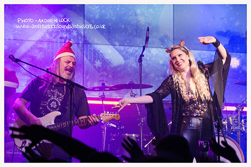 MOSTLY AUTUMN - THE ROBIN 2, BILSTON 22/12/24