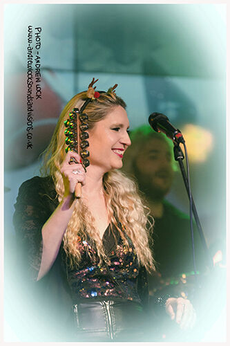 MOSTLY AUTUMN - THE ROBIN 2, BILSTON 22/12/24