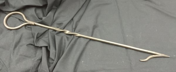 Log rake in hand forged iron
