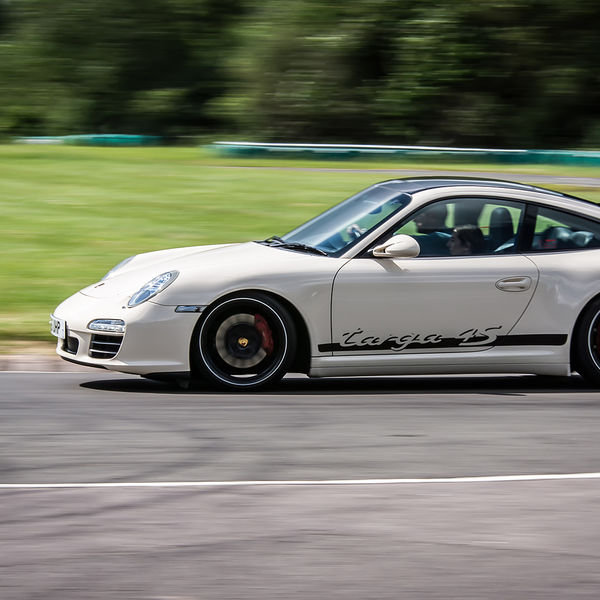 Porsche Club GB, R13, Track Day 2019, Curborough, #26 white porsche 911 targa 4s at speed on curborough sprint track